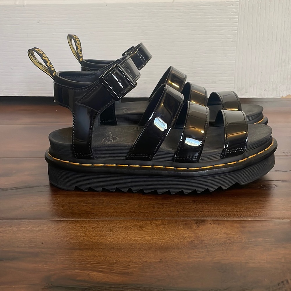Women’s size 8 doc martens black patented Sandal.